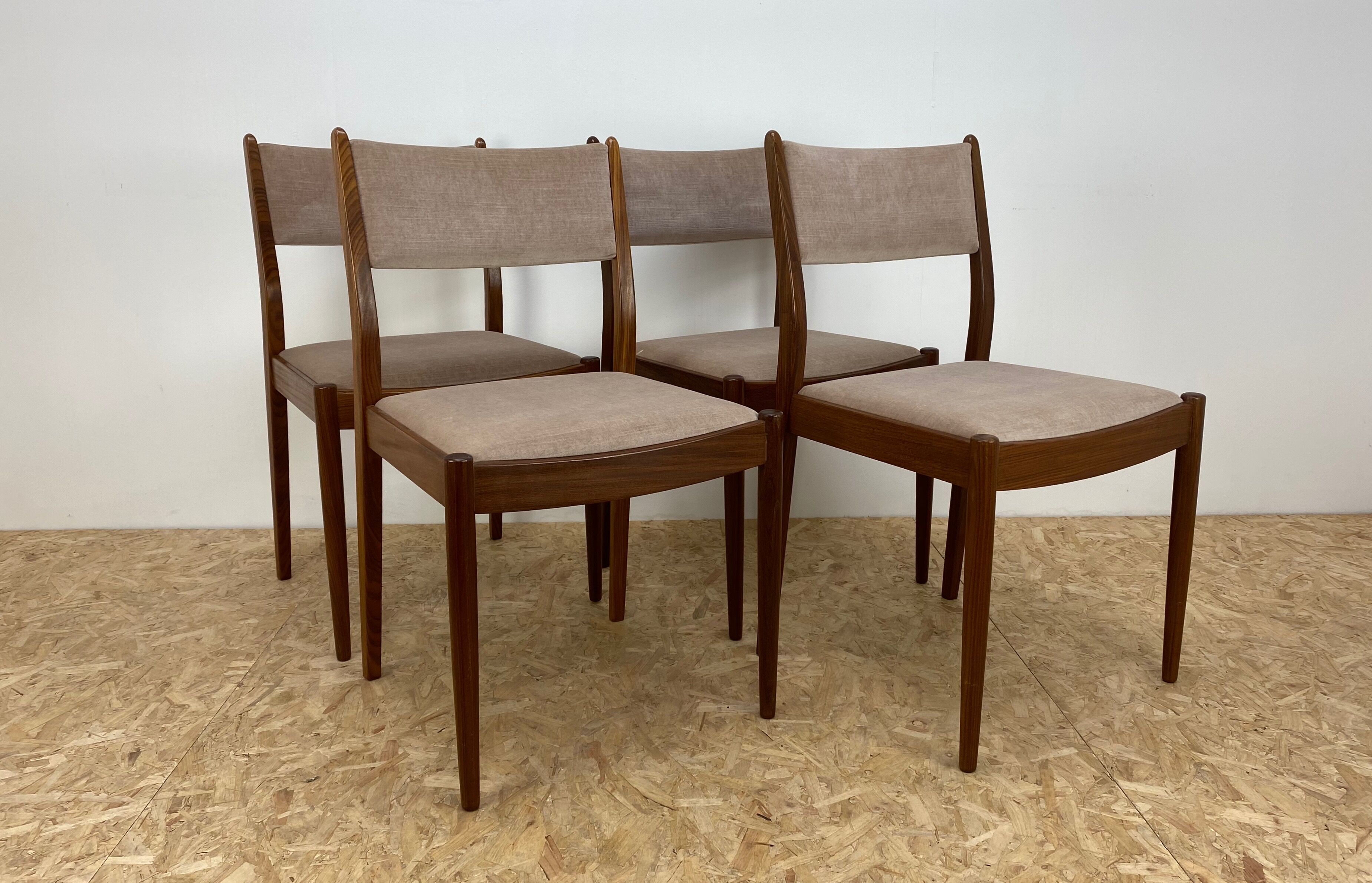 Dining chairs 1960