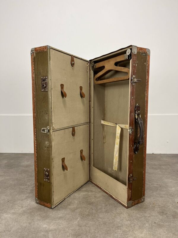 Malle cabine ''Malle Plume Paris