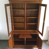 Louis Philippe display cabinet in cherry wood