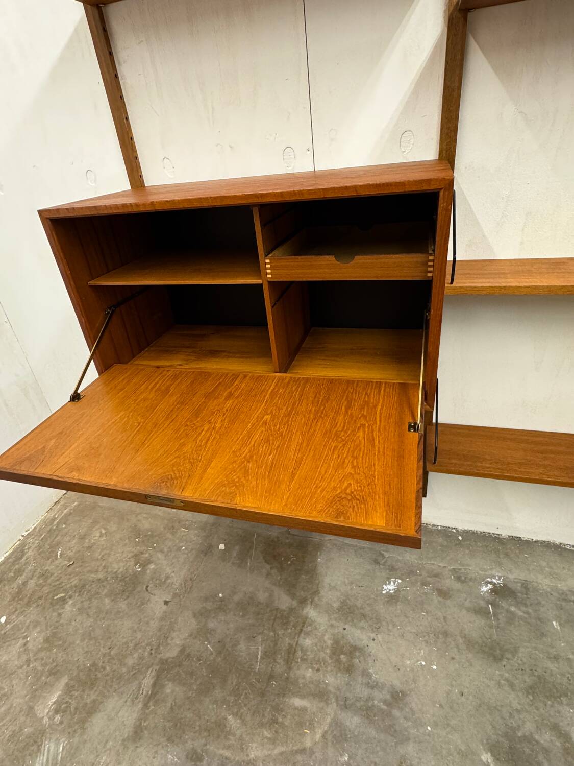 Meuble mural scandinave vintage en teck par Poul Cadovius pour Royal System, Cope