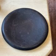 Plateau plat assiette donut en marbre noir poli  sculptural vintage vide po