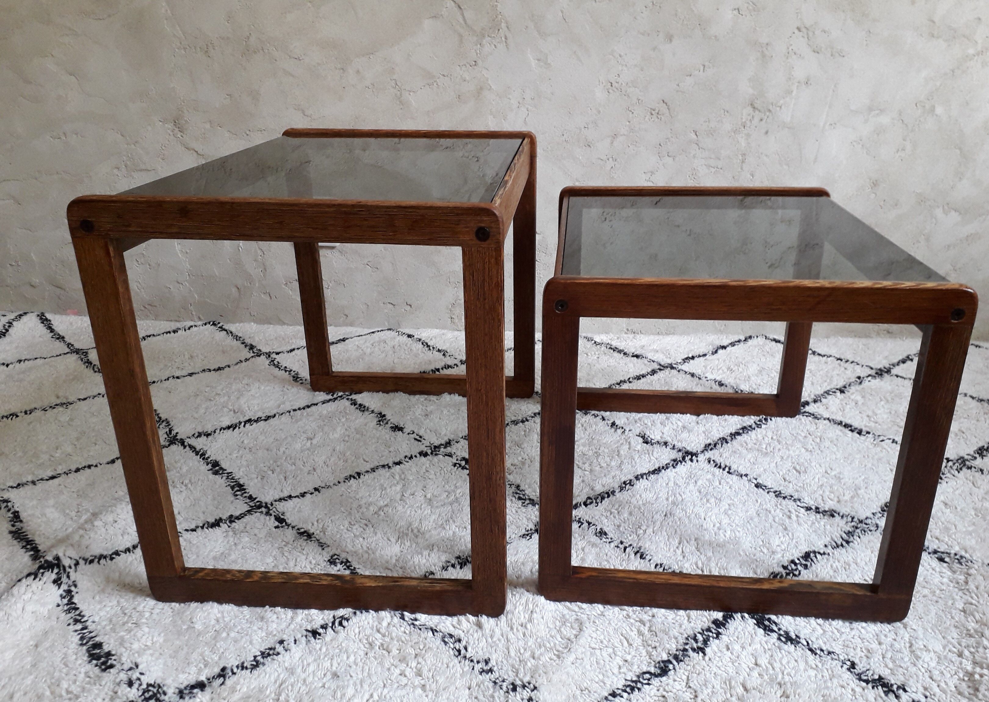 Giggled coffee tables