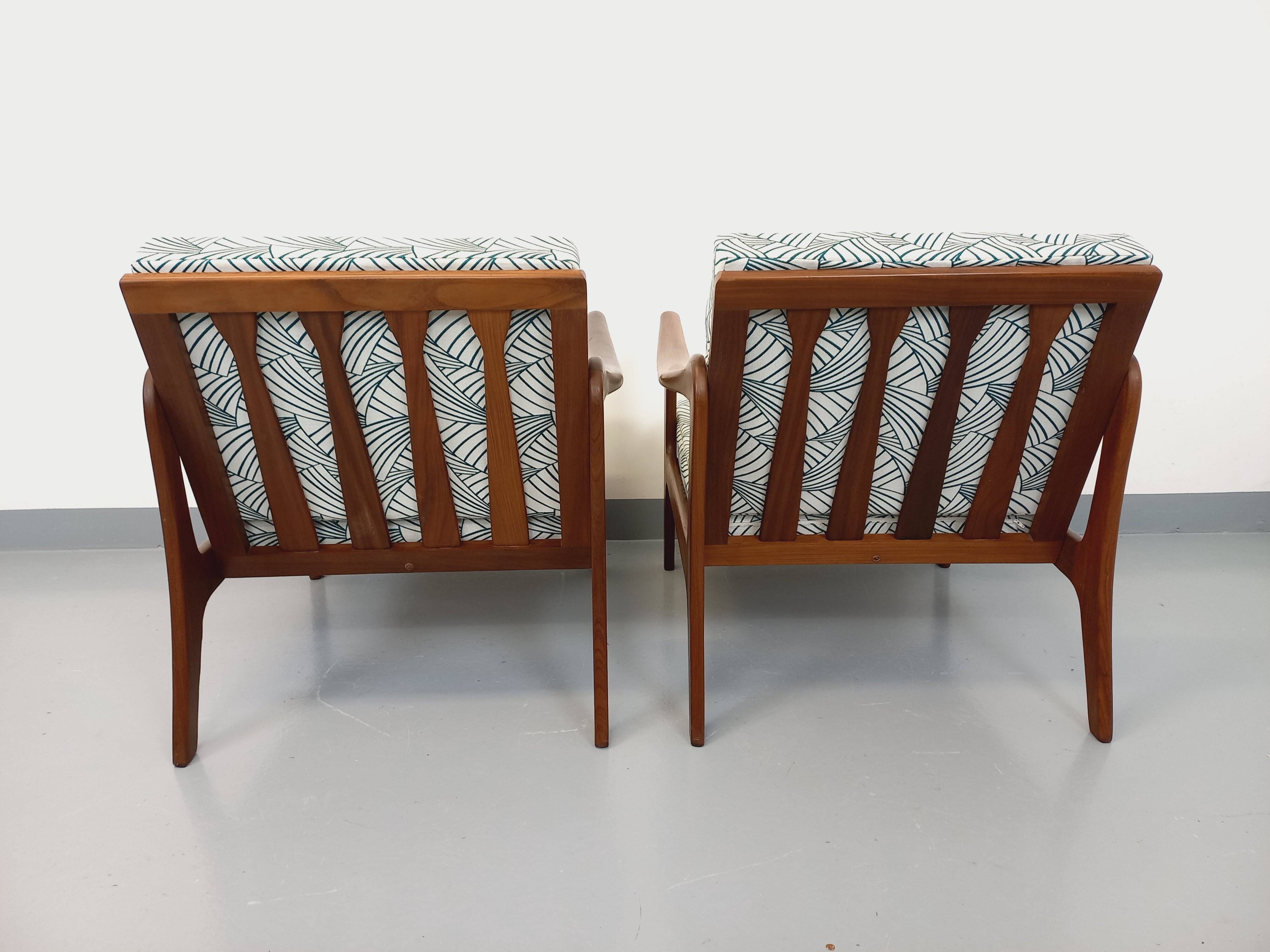 Pair of vintage Scandinavian Arne Wahl Iversen armchairs for Komfort teak