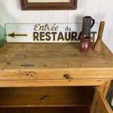 Country buffet in pitchpin