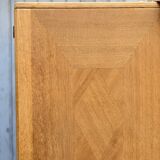 Armoire asymétrique
