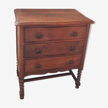 Walnut chest of 3 drawers