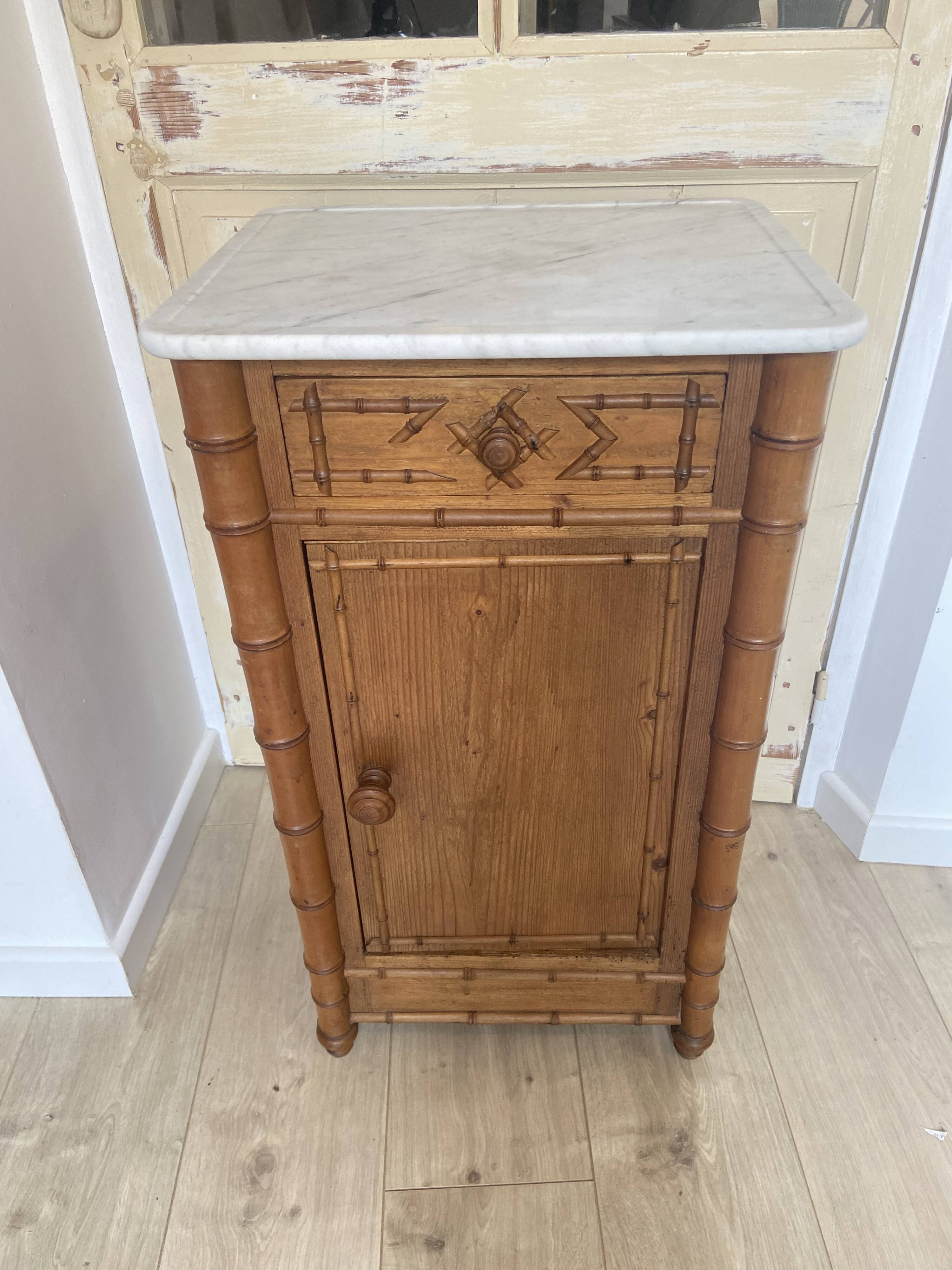 Bedside table / nightstand in pitchpin pine wood and bamboo with marble top