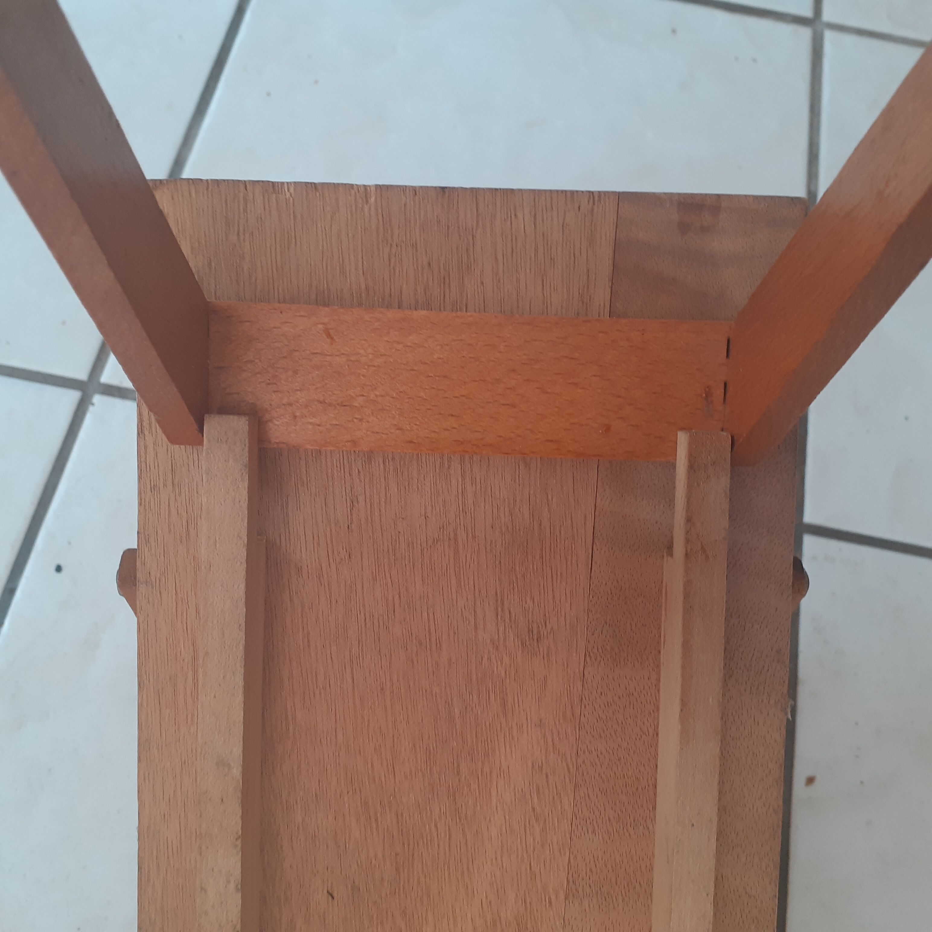 Wood worker 3 drawers, removable feet