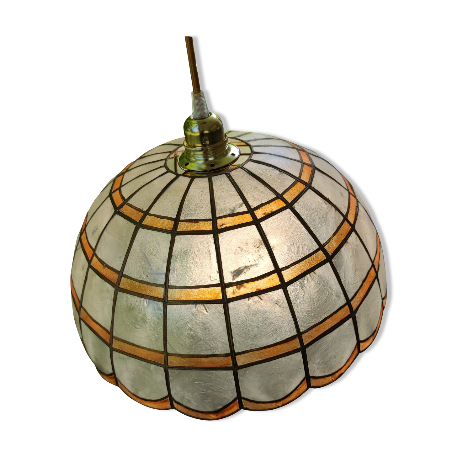 Suspension nacre et laiton