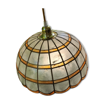 Mother-of-pearl and brass suspension