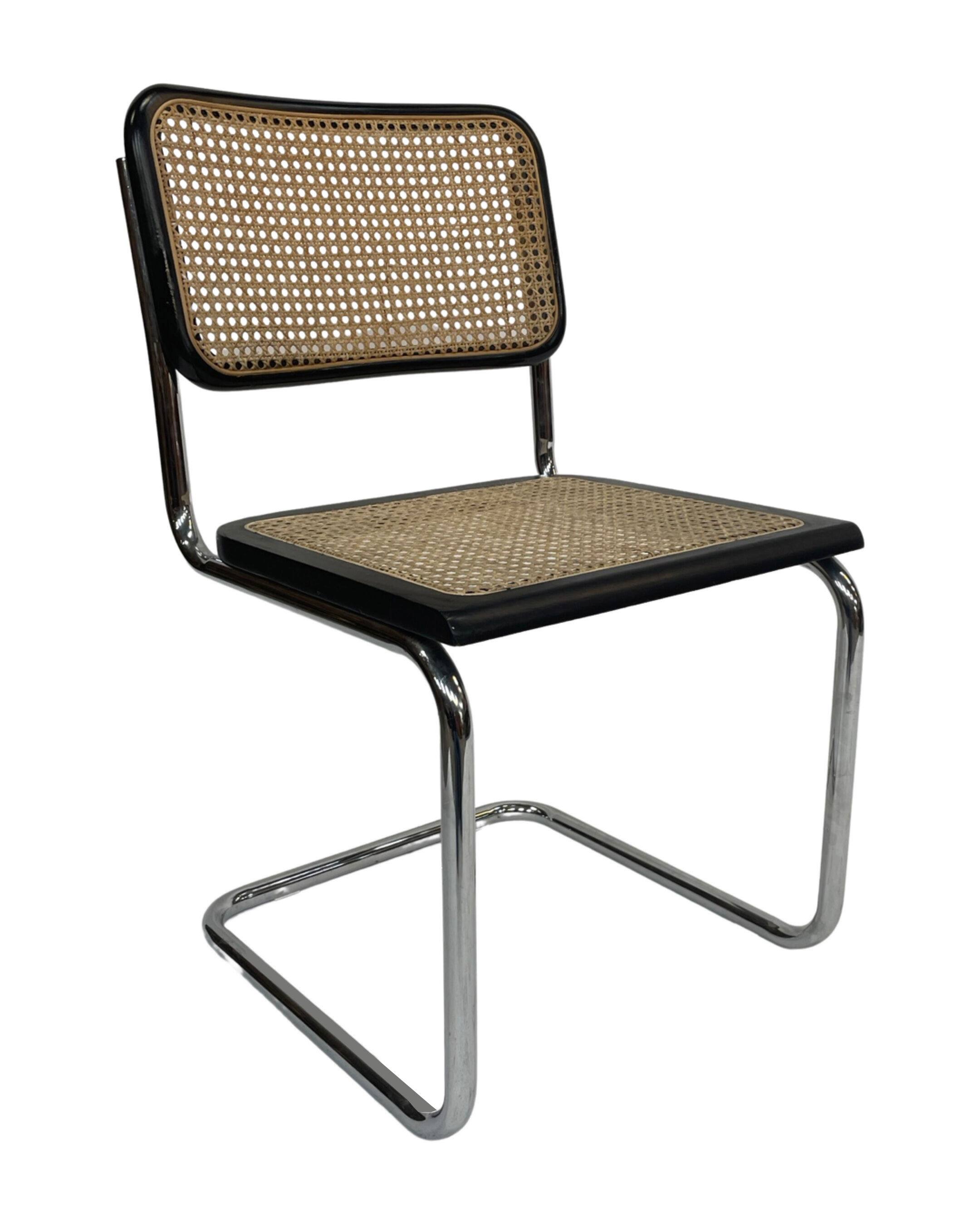 Chaise Cesca modèle b32 en chrome et noir par Marcel Breuer