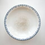 Compotier / Plate on foot signed Saint Amand and Hamage