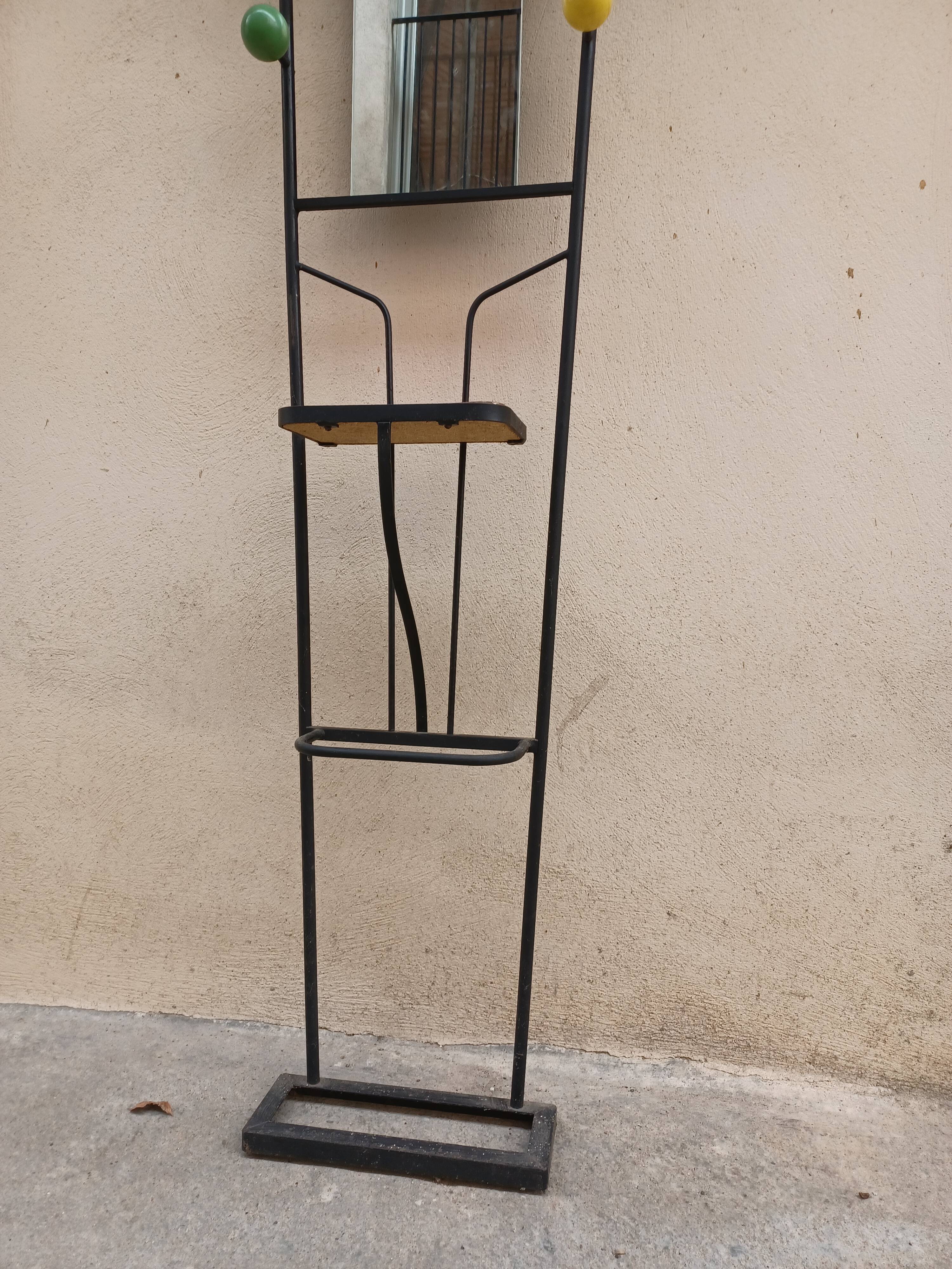 Cloakroom, vintage 50's