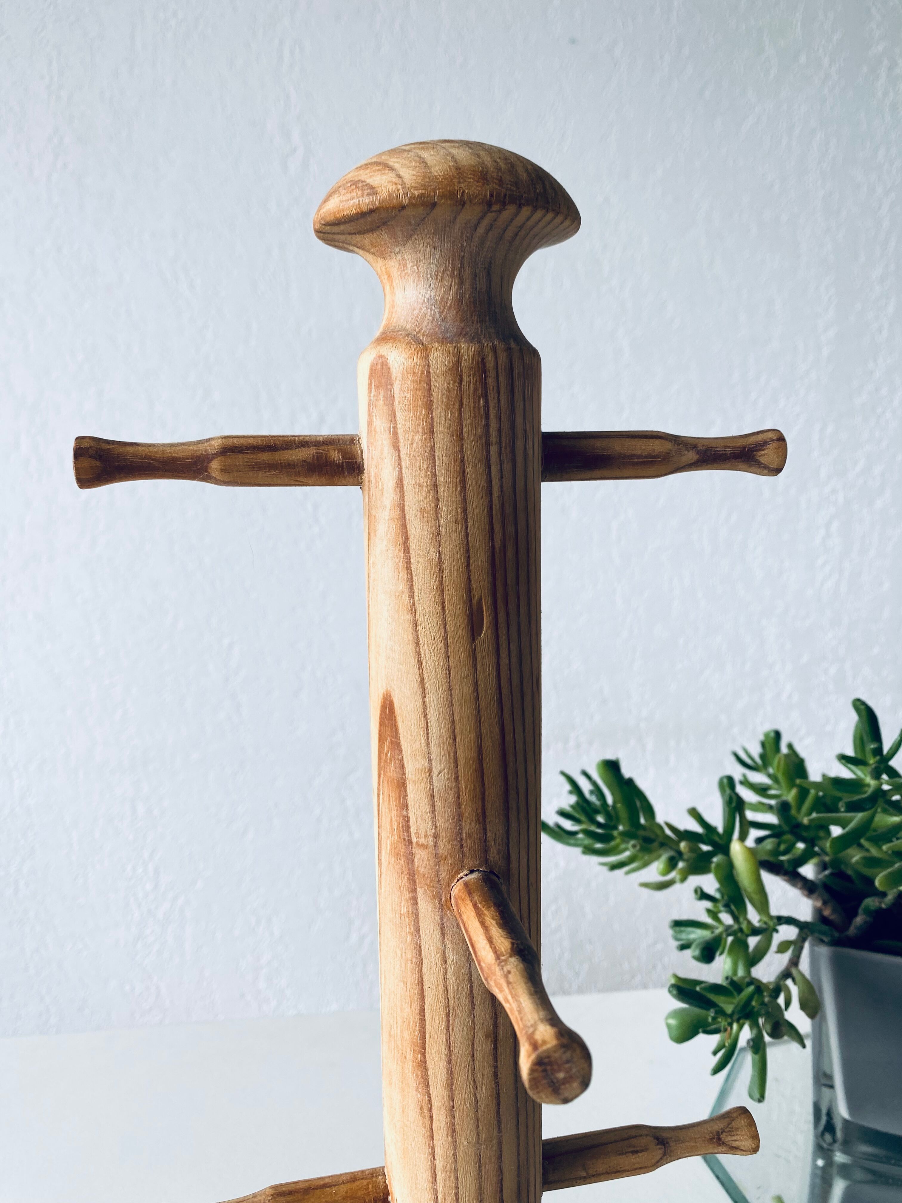 Wooden jewelry holder