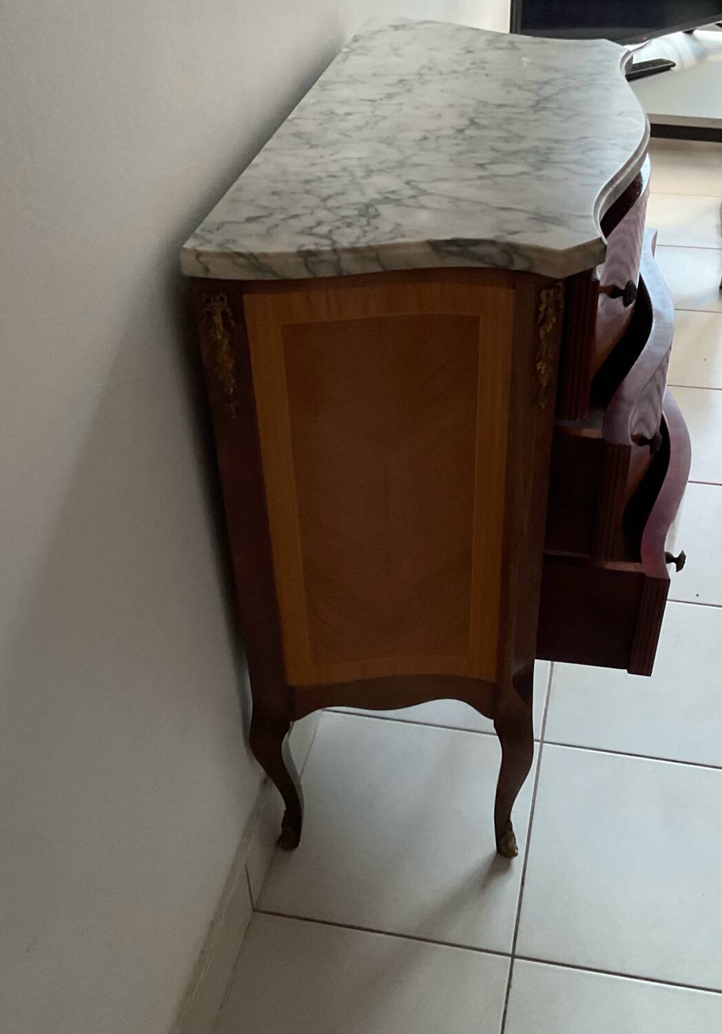 Marble inlaid commode