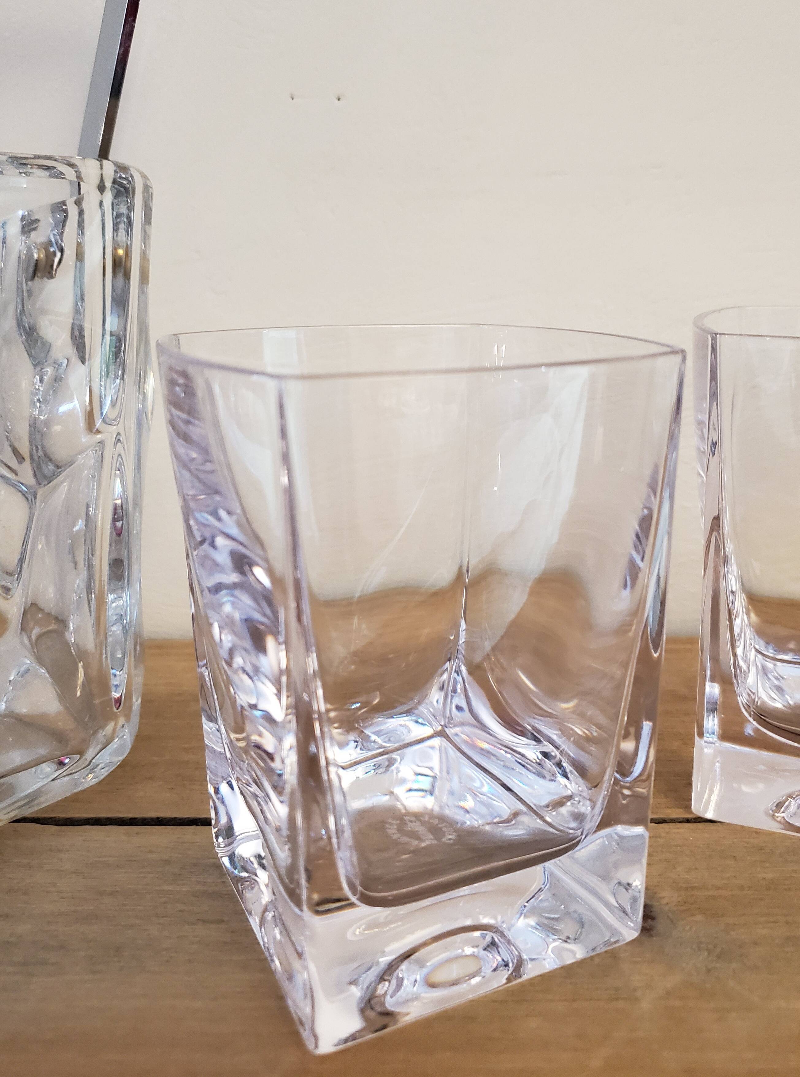 Whisky glasses and ice bucket set