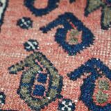 Tapis ancien fait main Kurde Bagface en laine rouge pâle (55cm x 59cm)
