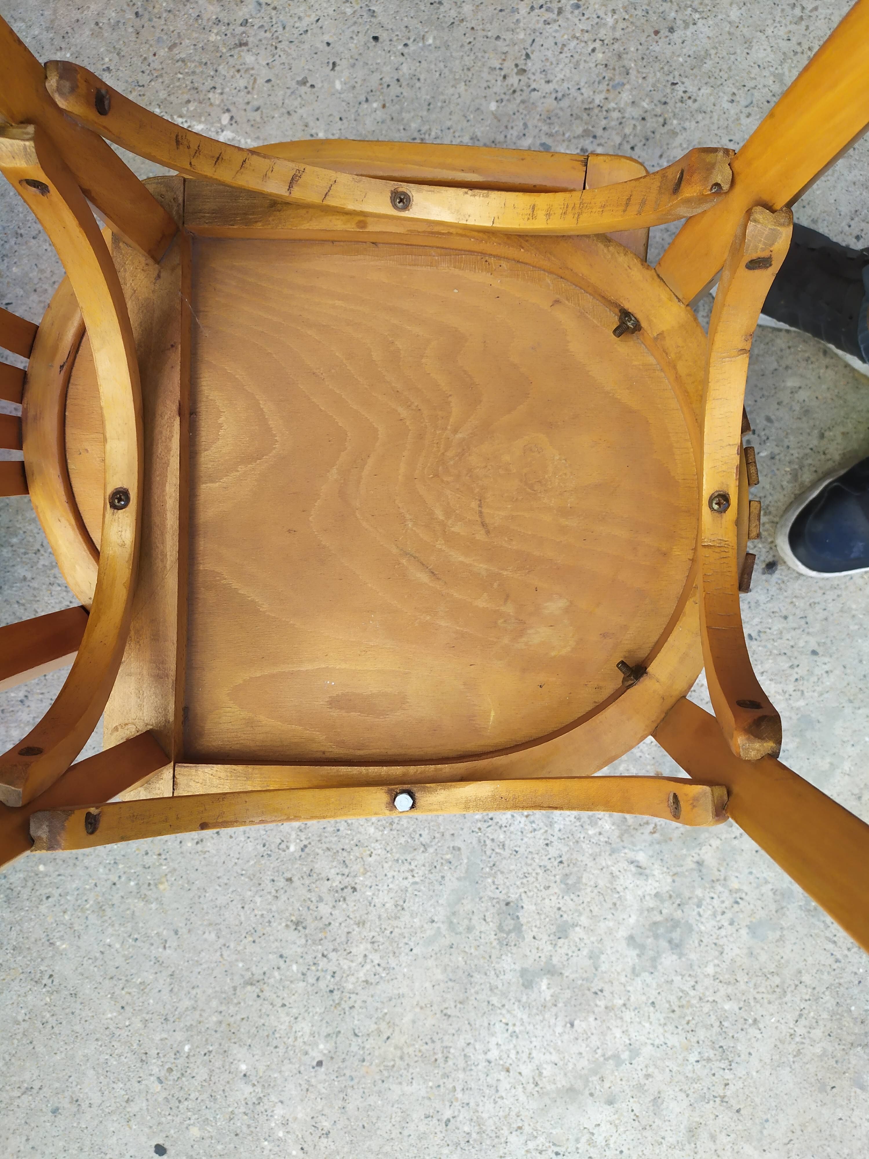 6 bistro chairs