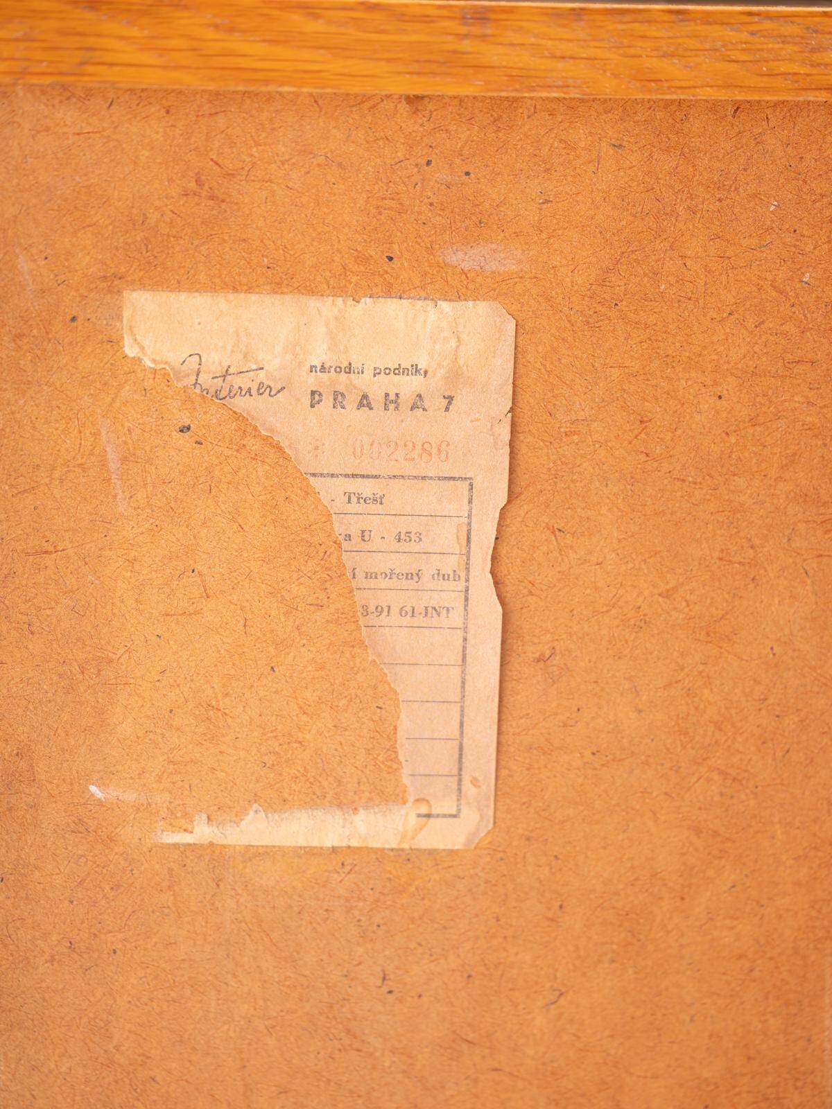 Vintage Czech chest of drawers U-453 by Jiří Jiroutek, 1960s, oak veneer, 110 × 45 × 77 cm