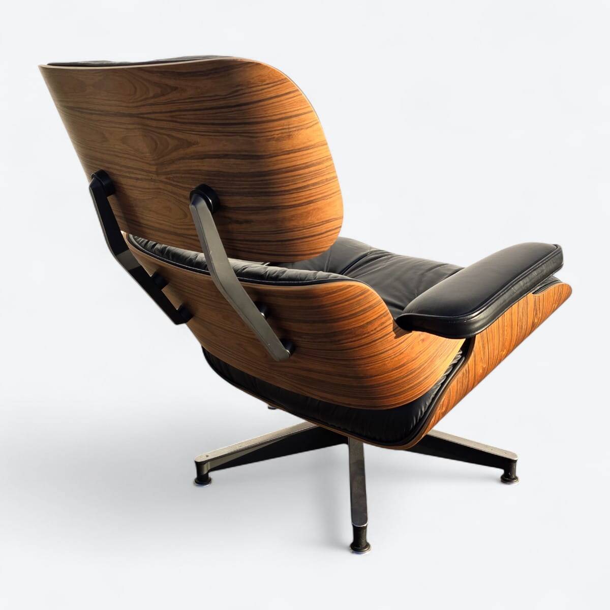 Black & Rosewood Herman Miller Original Eames Lounge Chair & Ottoman