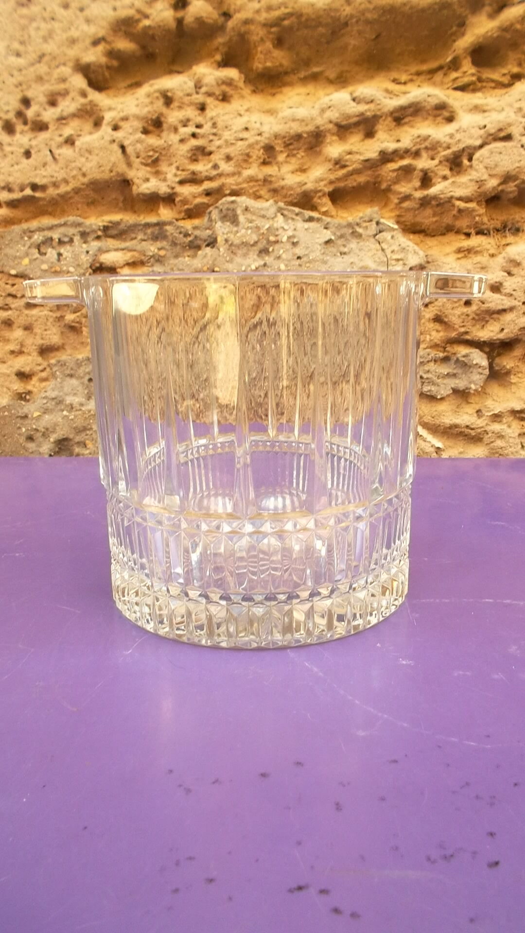 Crystal ice bucket