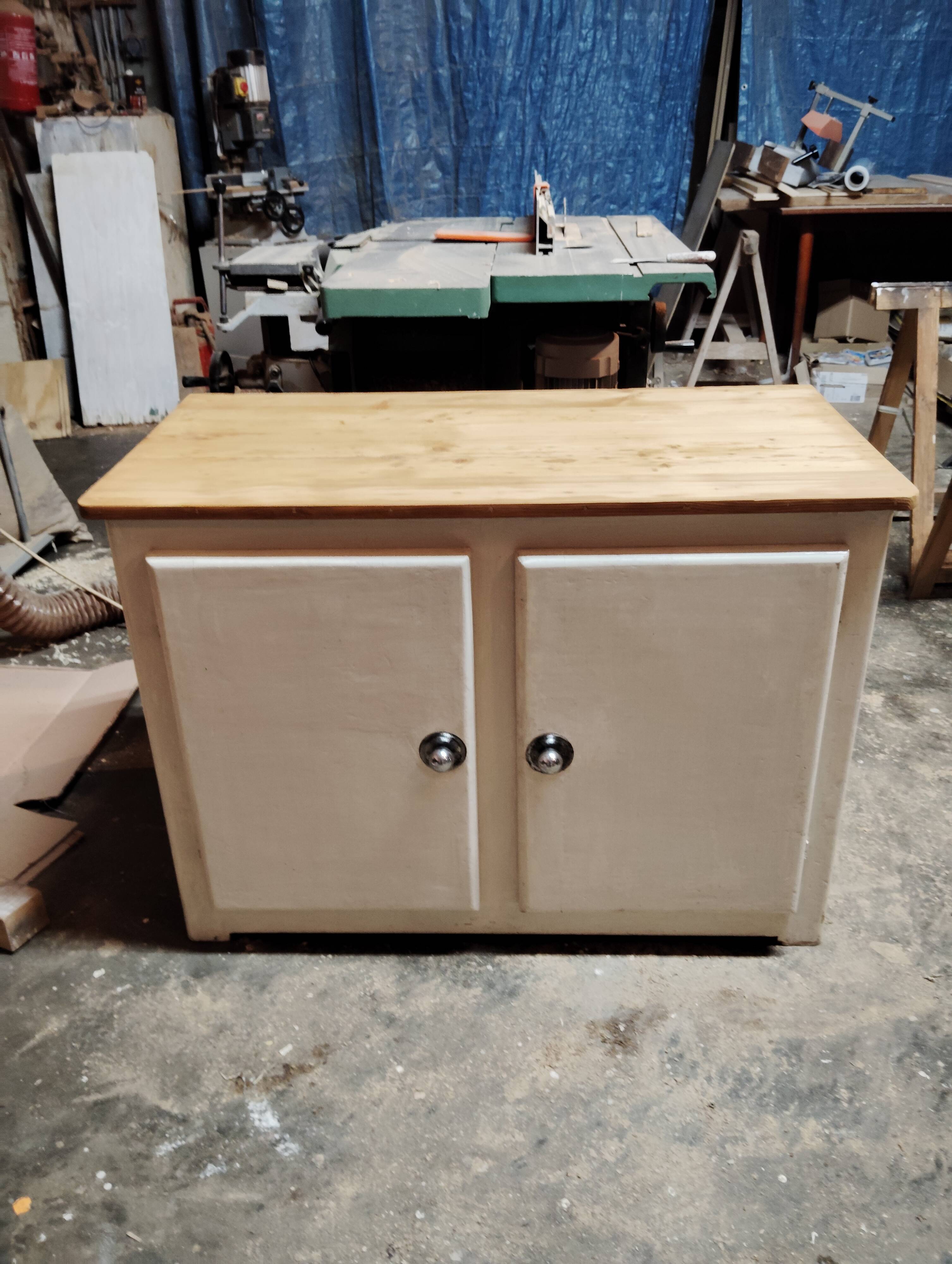 Mado/Parisian buffet