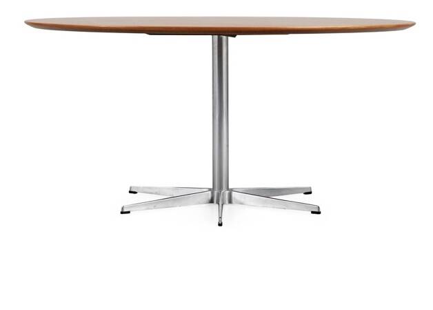Scandinavian teak table 6 seats Arne Jacobsen