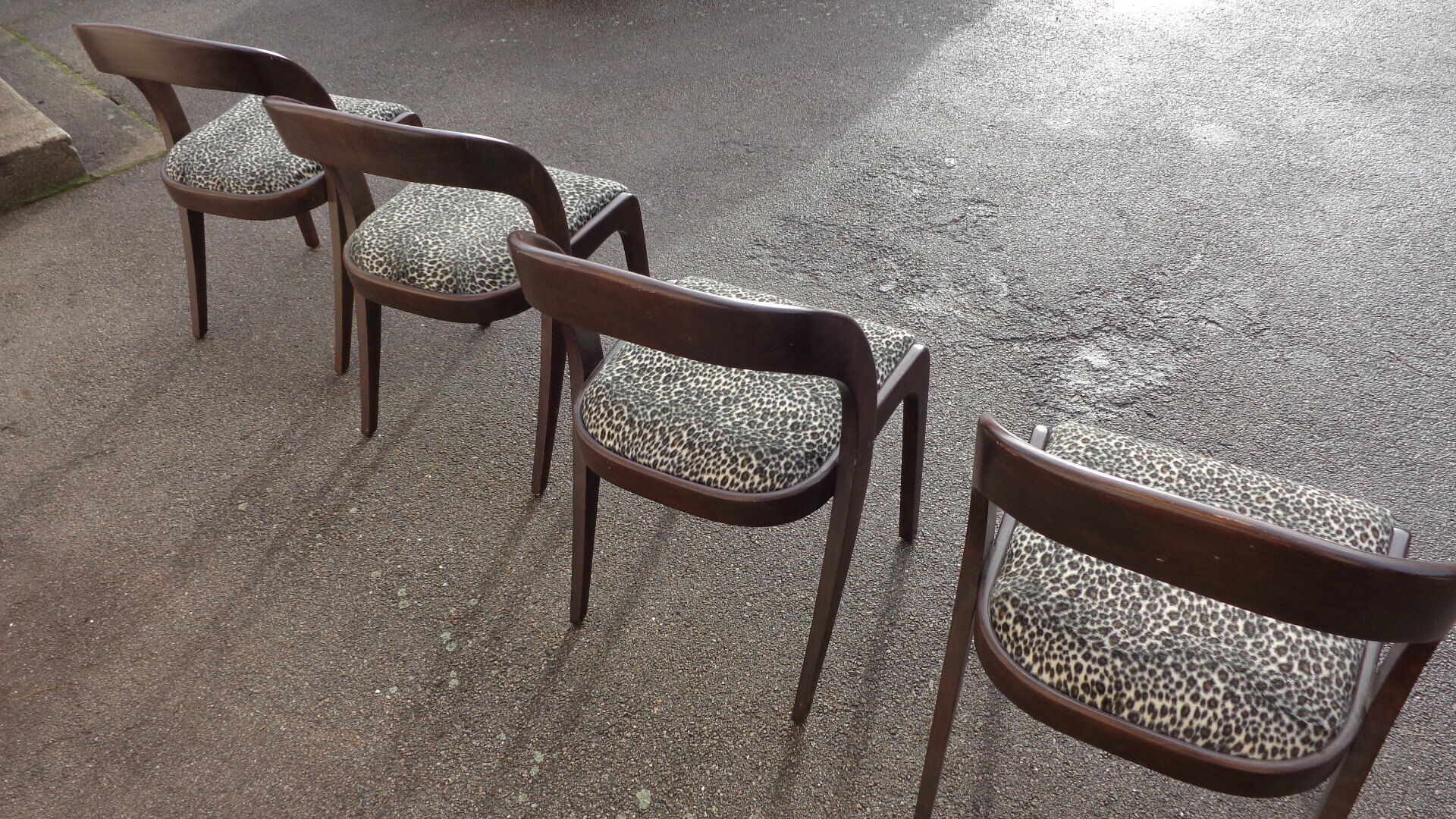 Set of 4 gondola chairs