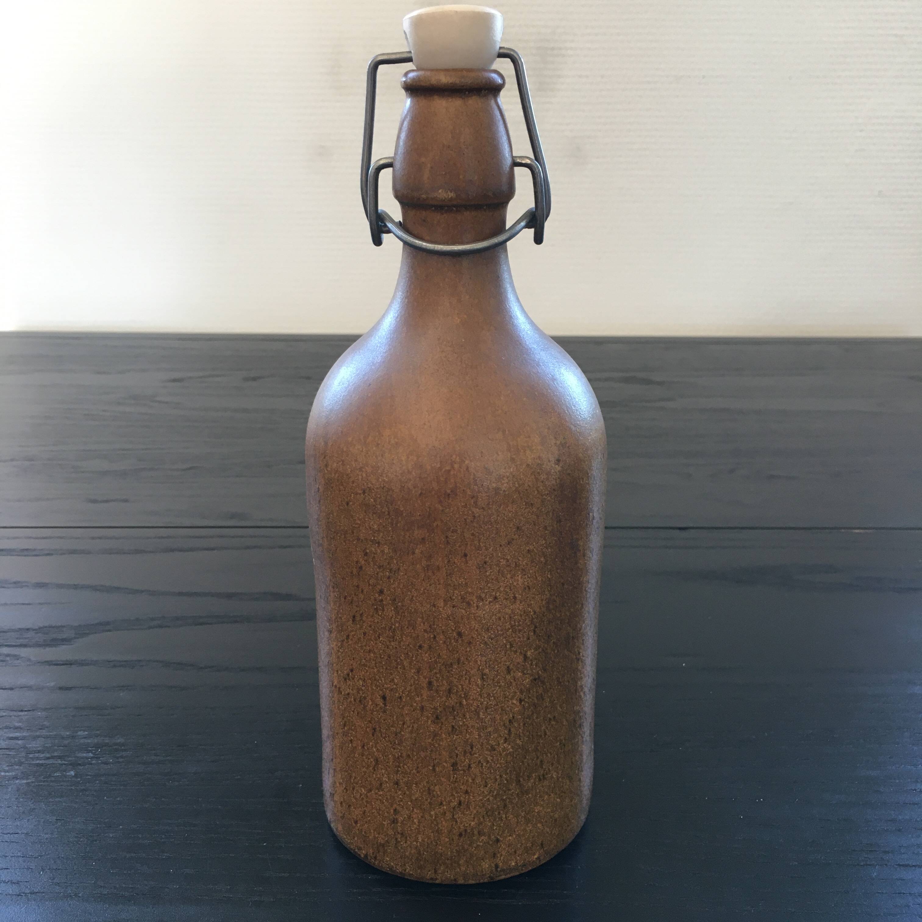 Beige stoneware bottle