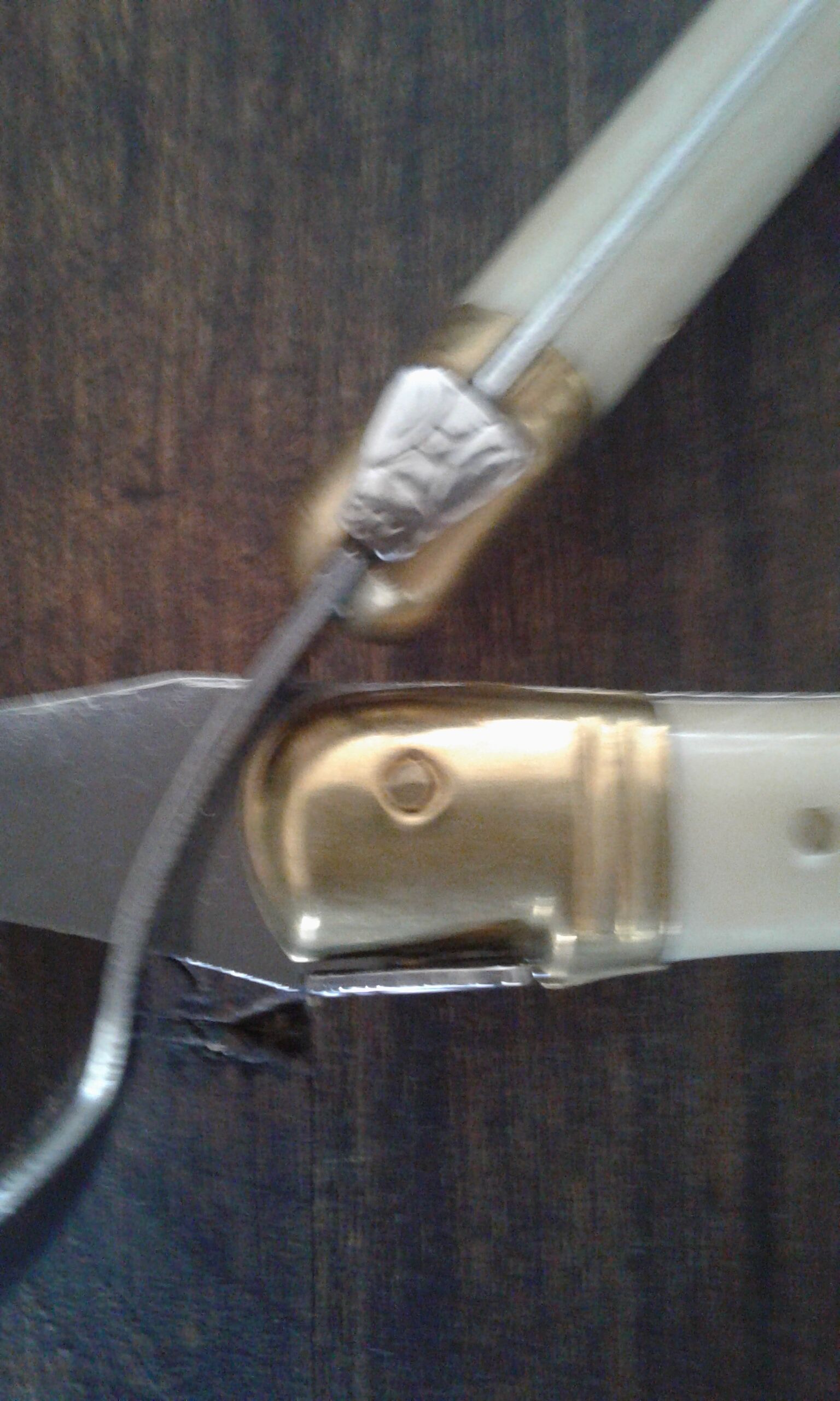 Box 24 covered laguiole pearly ivory