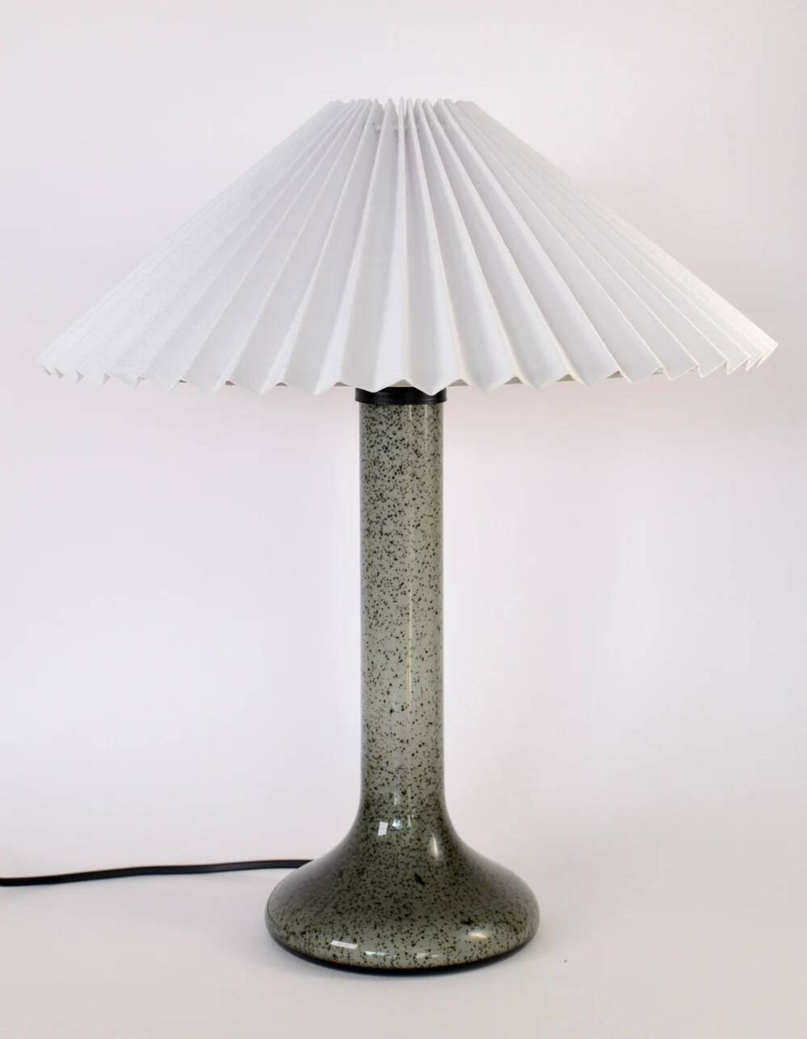 Lampe de table Le Klint Era avec abat-jour plissé