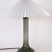 Lampe de table Le Klint Era avec abat-jour plissé