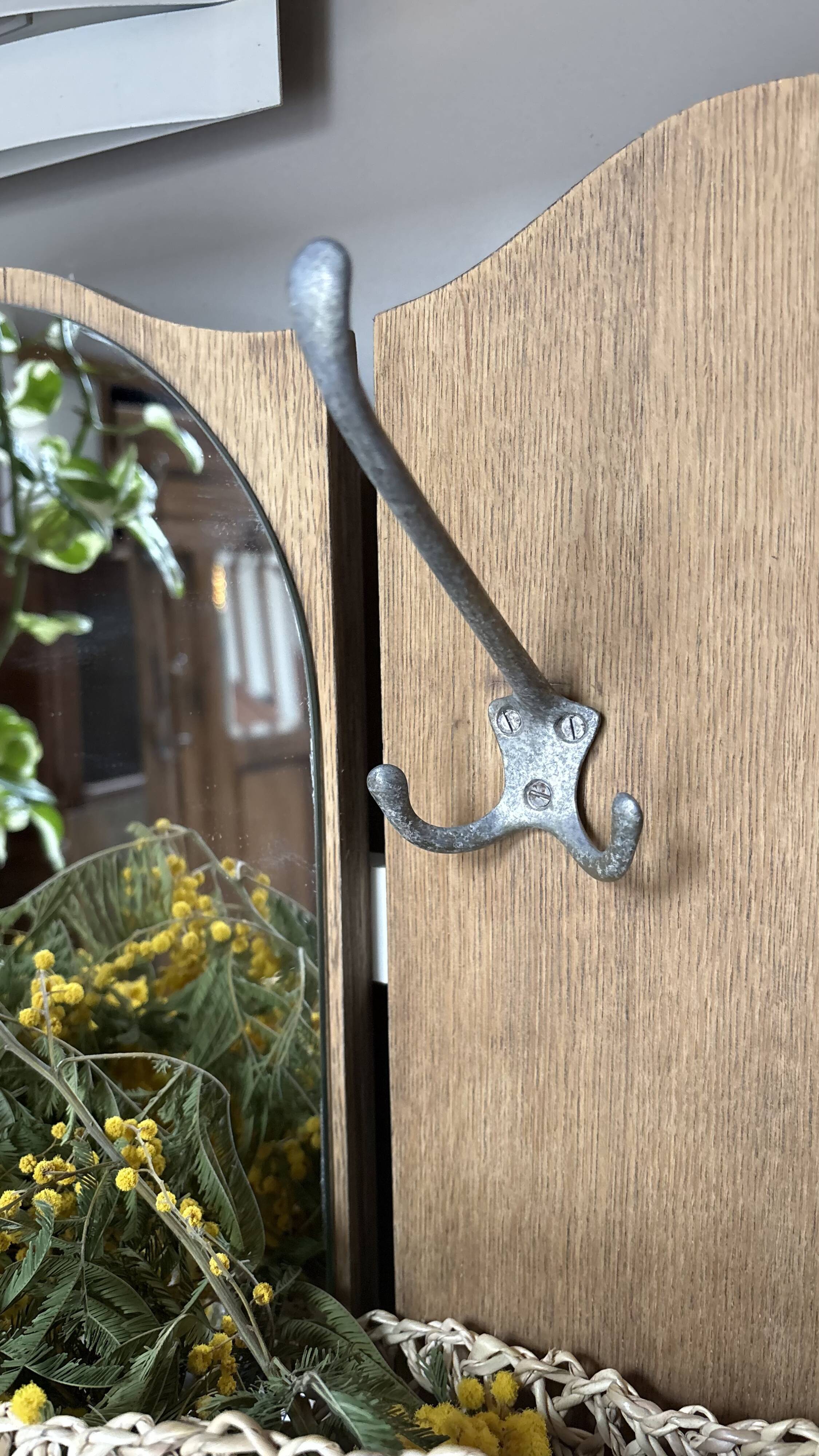 Art Nouveau style coat rack from the 60s/70s.