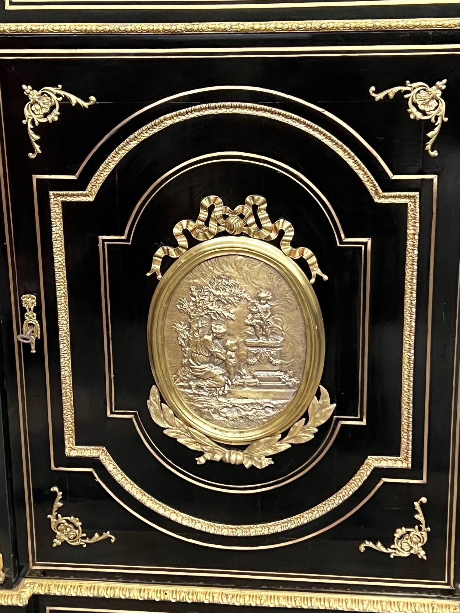 Meuble d'Appui d'époque Napoleon III.
