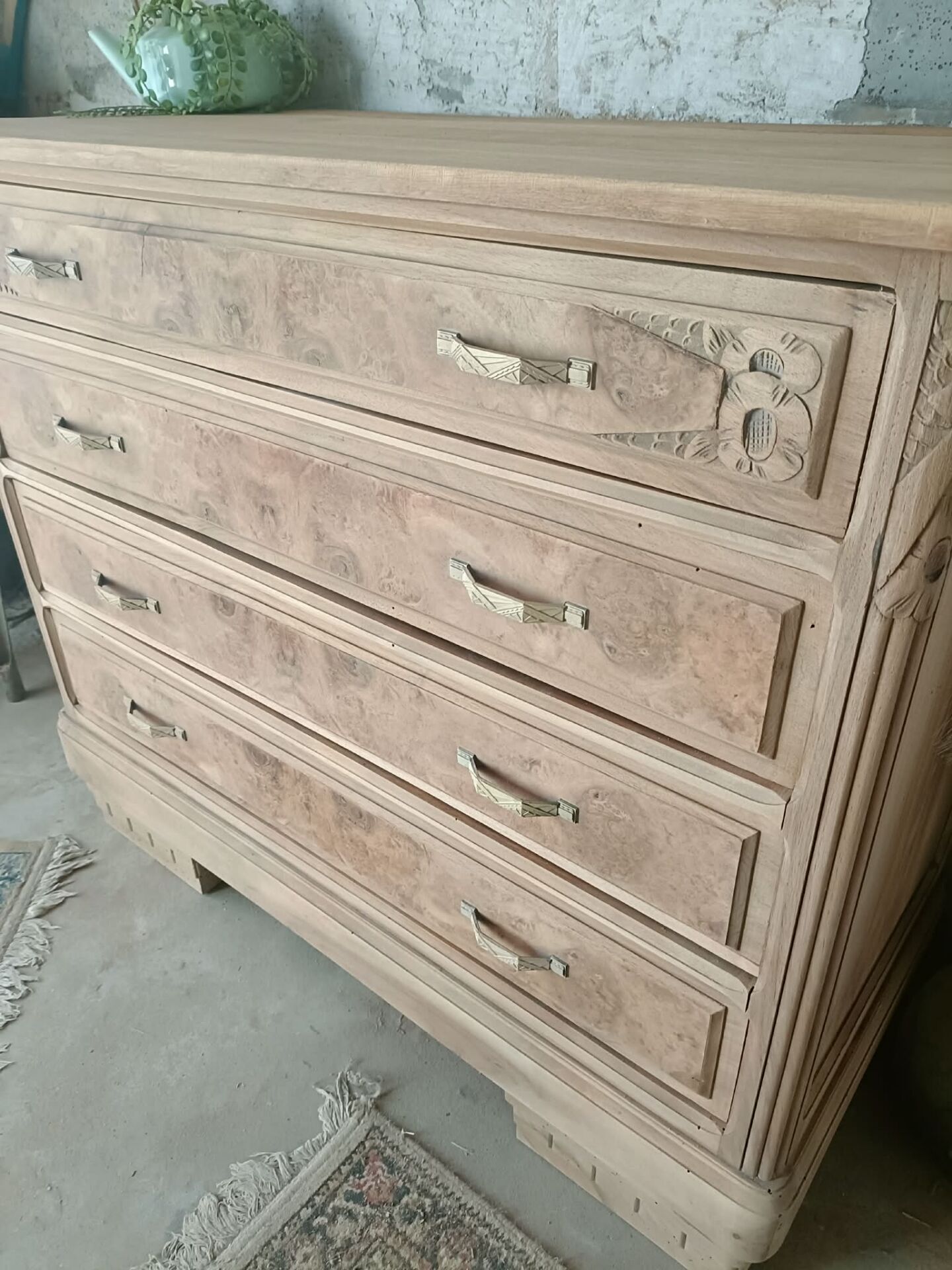 Art Deco chest of drawers