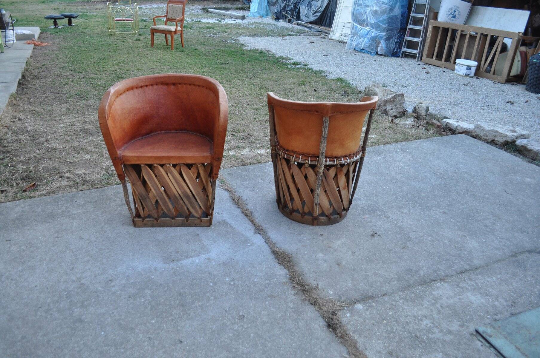 Set of 2 Mexican chairs by Wim Rietveld in brown leather and wood - vintage folk art