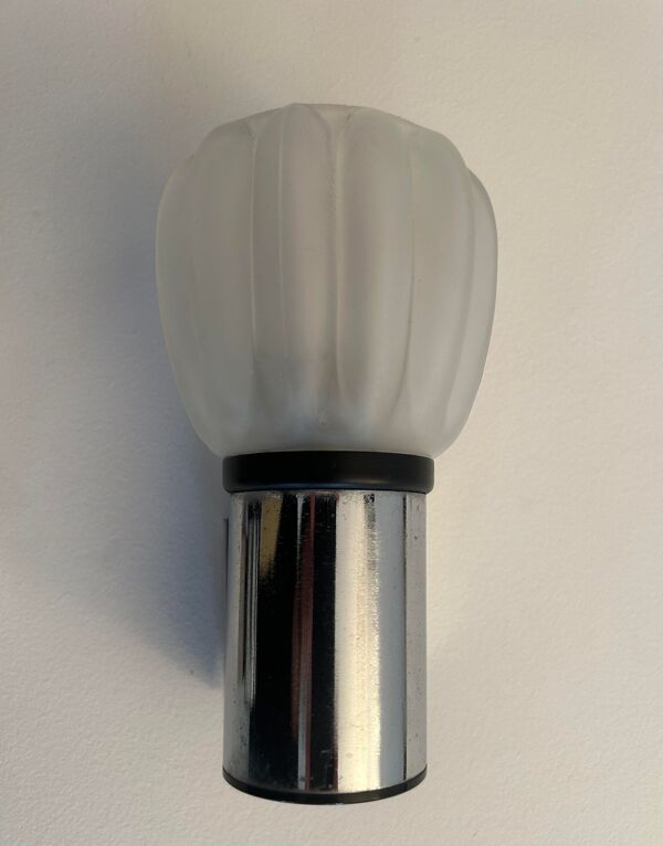 Paire d'appliques vintage, verre sablé et métal chromé, France 1970