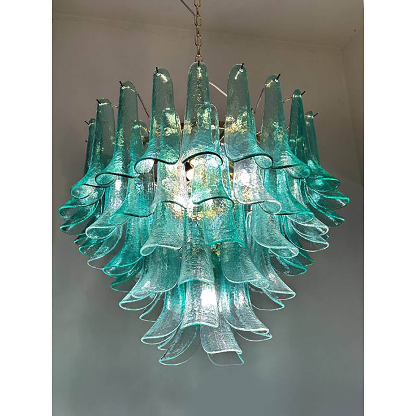 Mid-Century Modern Style Green-Wather "Sella" Petali Chandelier in Mazzega