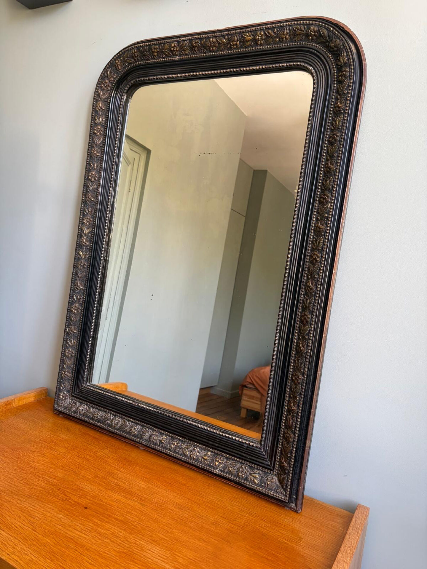 Miroir Louis Philippe noir et doré