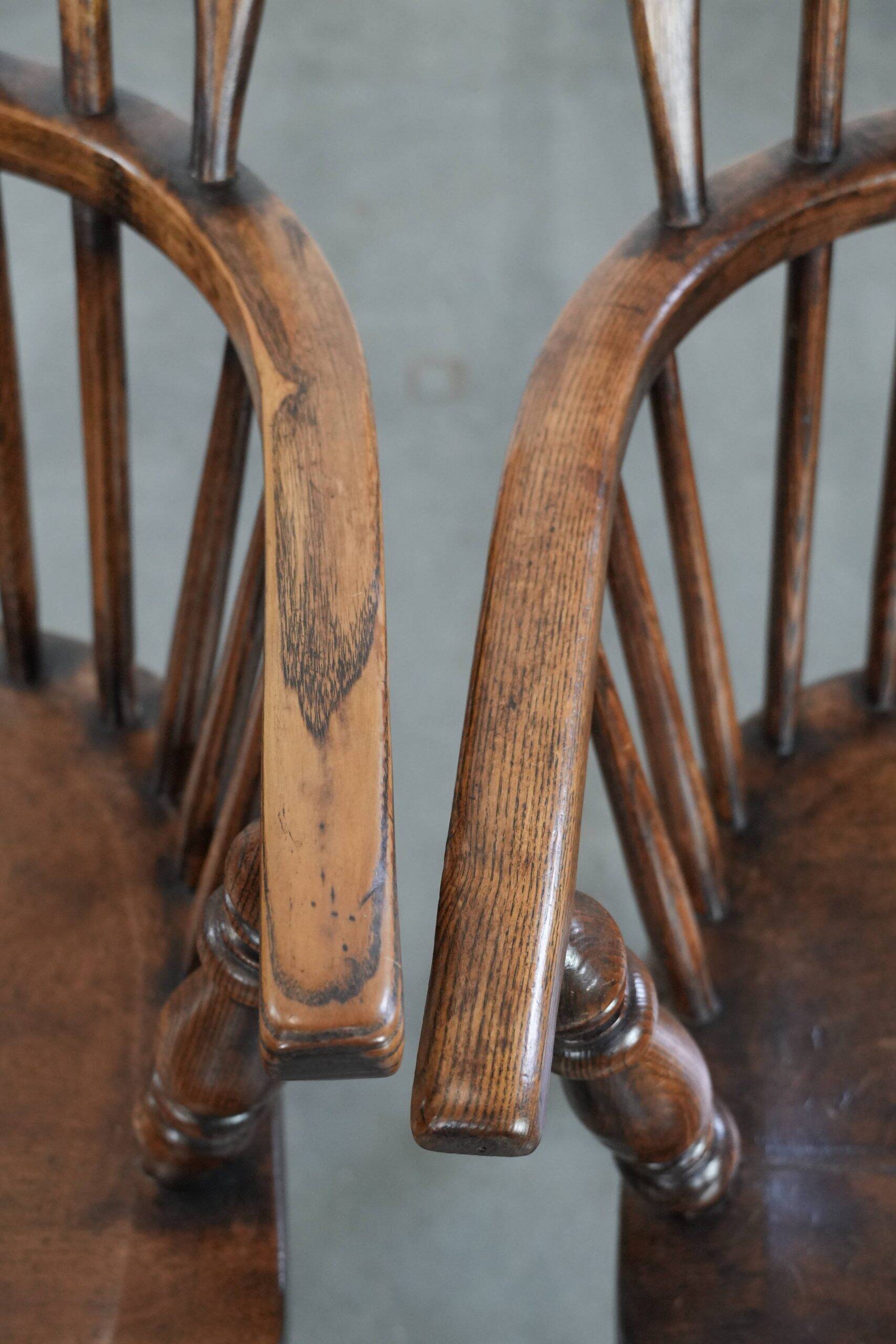 English antique set of 2 Windsor chairs with character, beautiful colouring