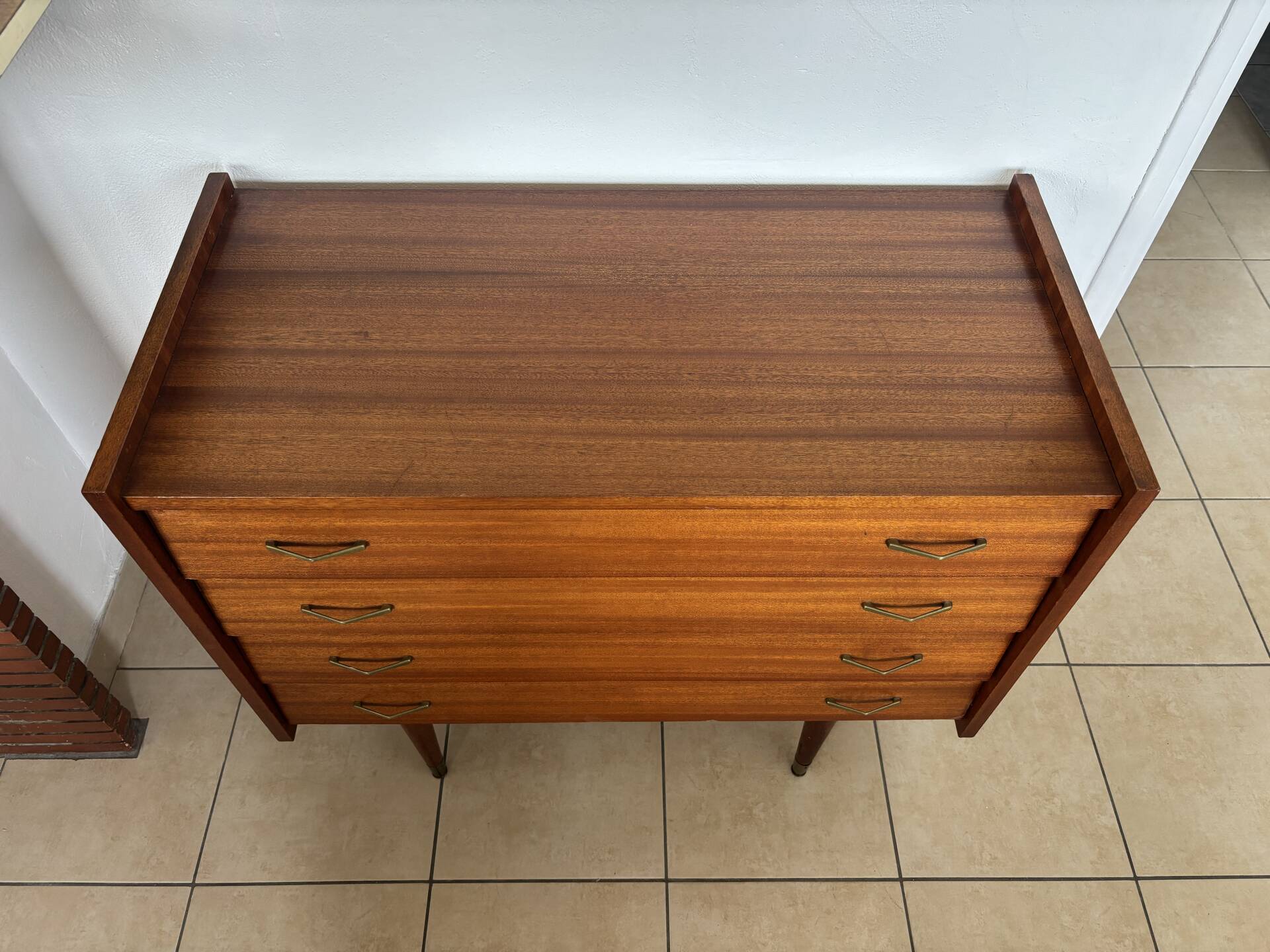 Vintage oak chest of drawers