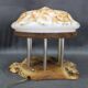 Lampe de table contemporaine en bois avec abat-jour en verre