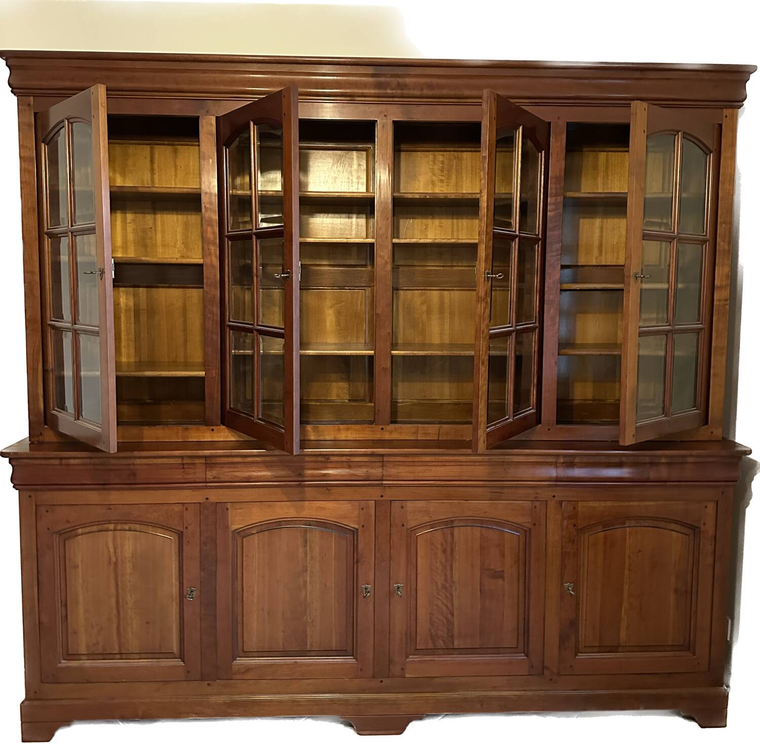 Bibliothèque vitrée en bois