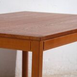 Vintage Scandinavian coffee table in beech wood – Nordic design (circa 1960–1970)