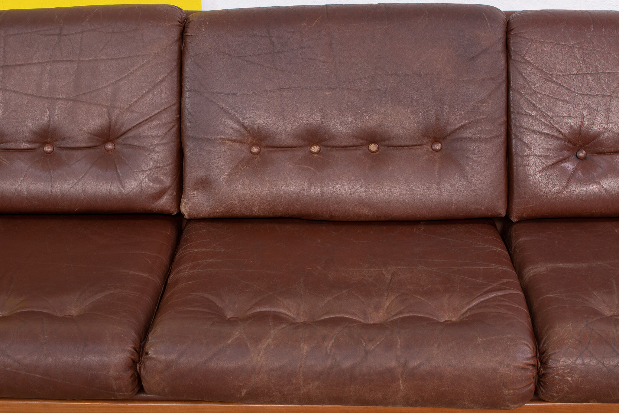 Scandinavian sofa – 205 cm