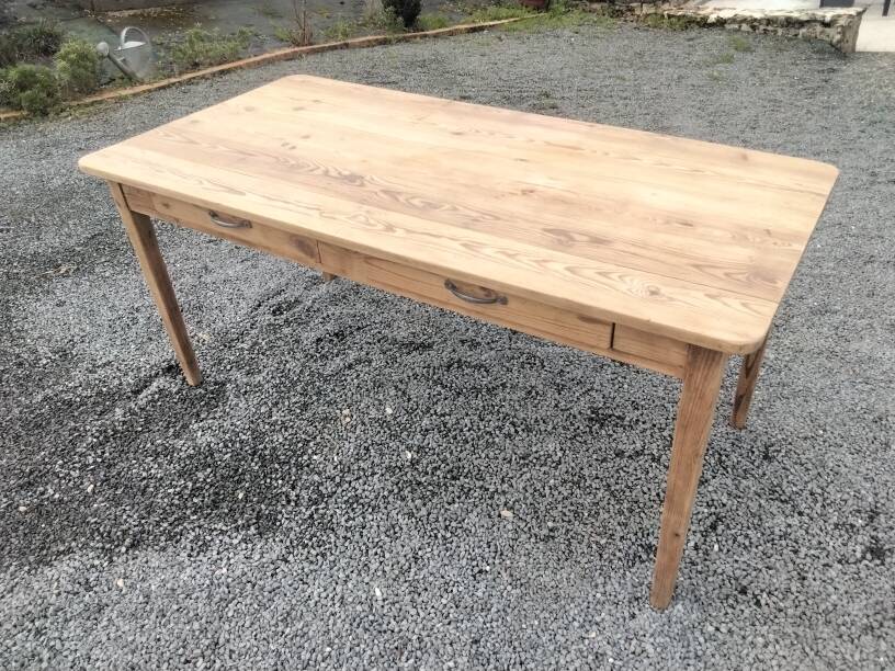 Farm table