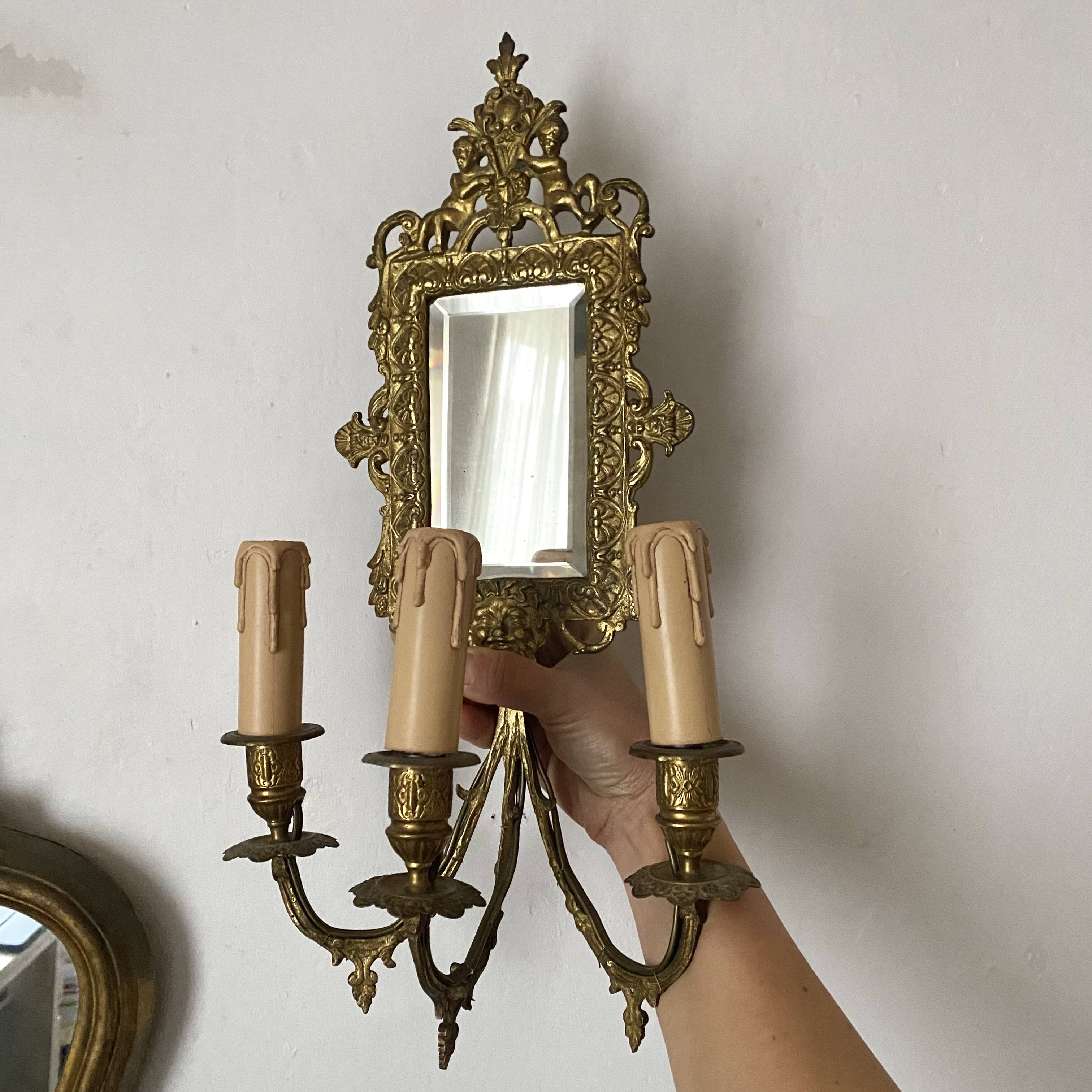 19th-century Napoleon III style gilded bronze wall sconce with bevelled mirror.