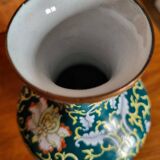 Baluster-shaped Canton enamel vase