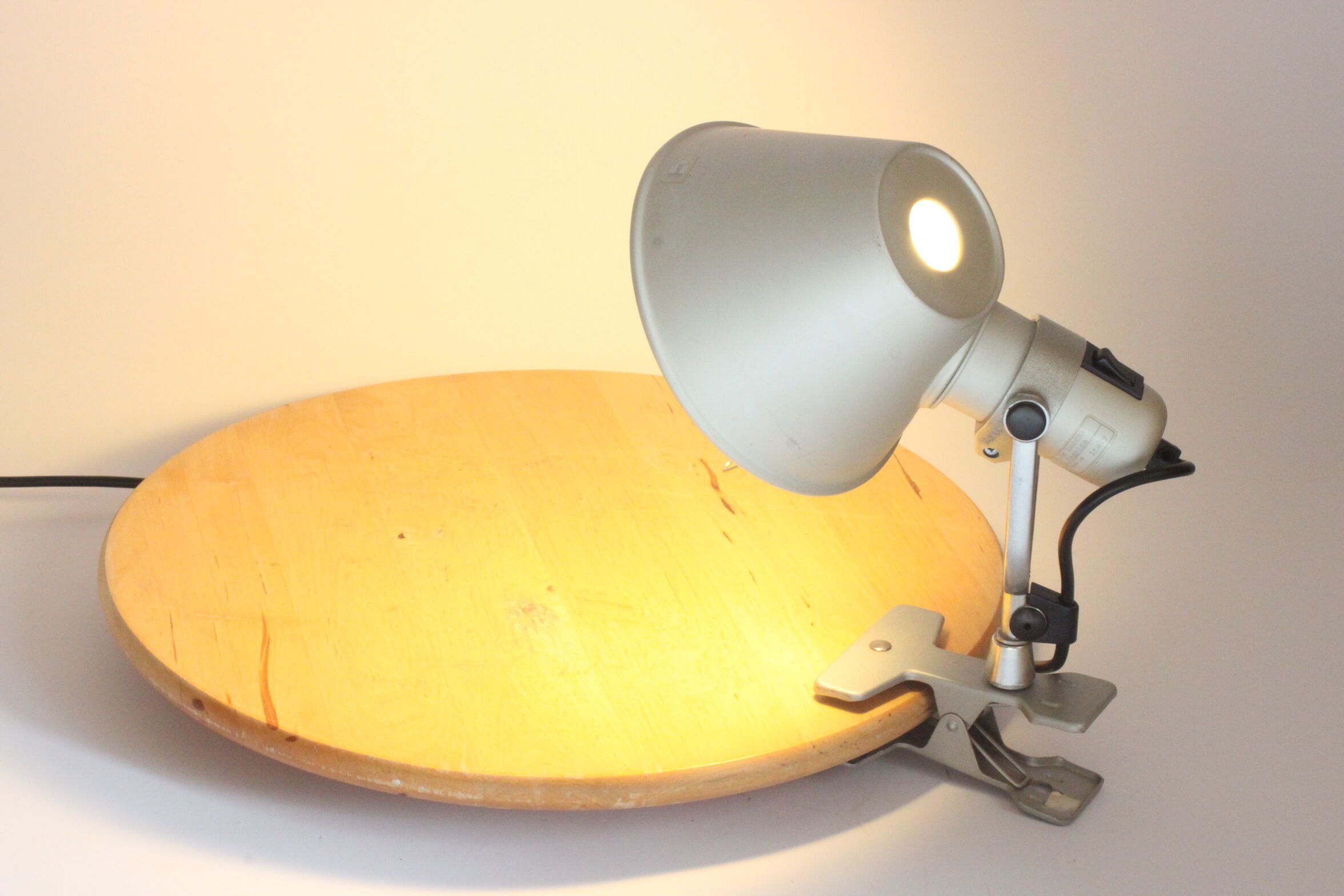 Lampe de table Tolomeo Micro Pinza par Michele de Lucchi pour Artemide 1986
