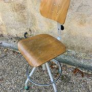 Chaise d’atelier vintage